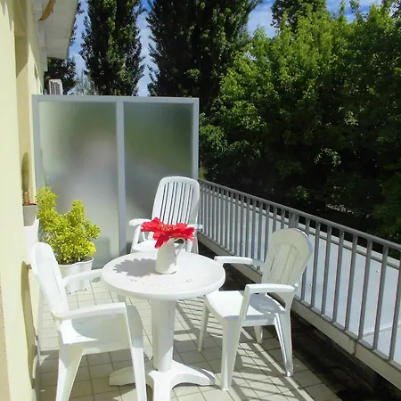 Apartment Girasole *
